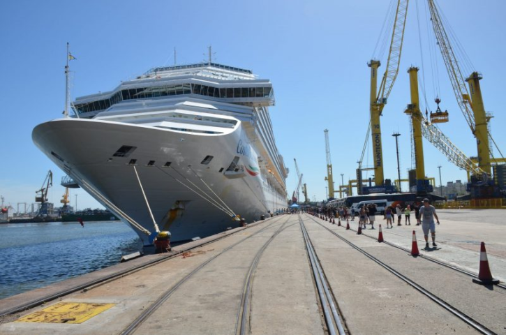 Puerto de montevideo